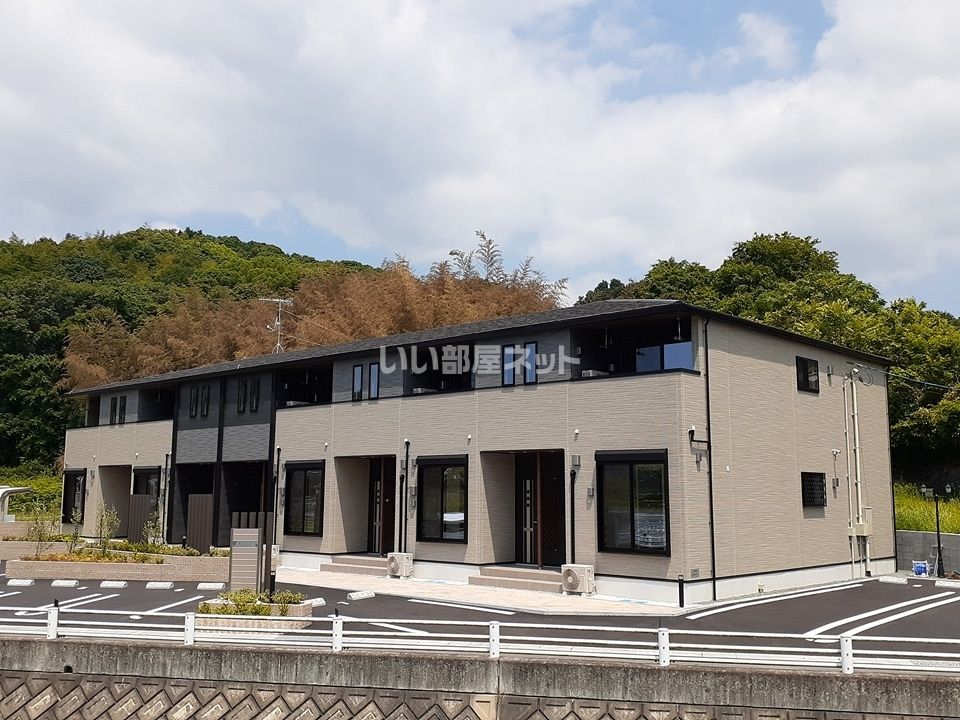 アルフォート 鴨方の外観画像