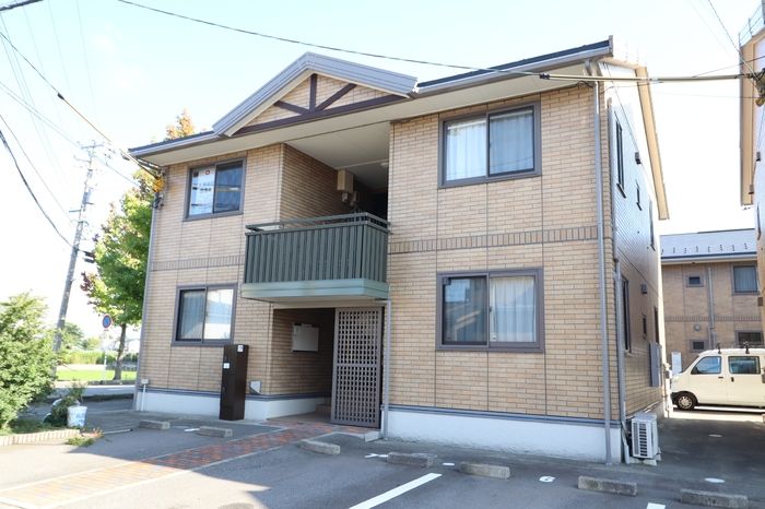 リビングタウン安原 Bの外観画像