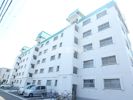 マンション沢良宜B棟の外観画像