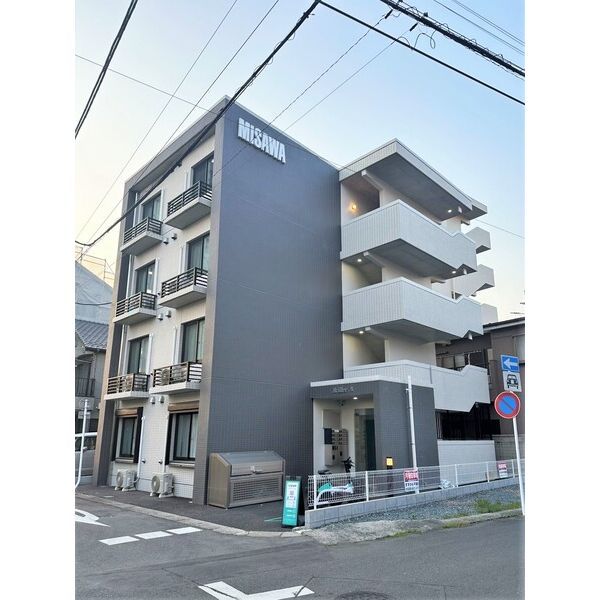 Briller A (ブリエ エー)の外観画像
