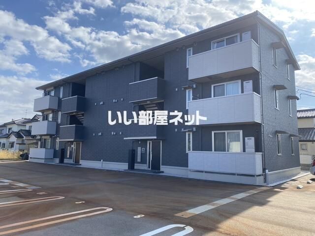 ラルジュⅡの外観画像