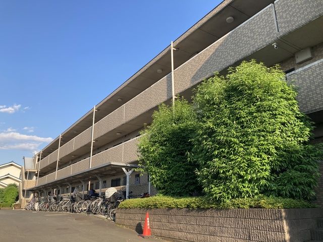 パレ・アージュの外観画像