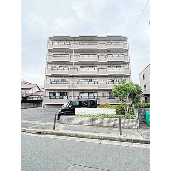 グランシャリオの外観画像