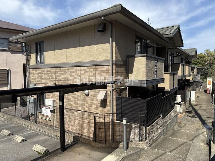 ラフィーネ松ヶ丘の外観画像