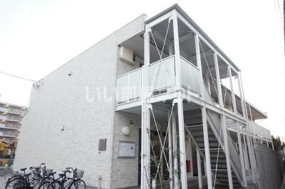 リブリ・アイネの外観画像