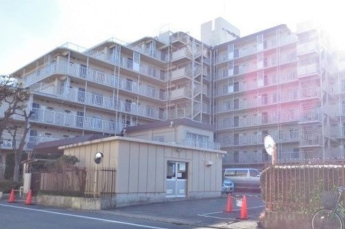 コープ野村東六郷の外観画像