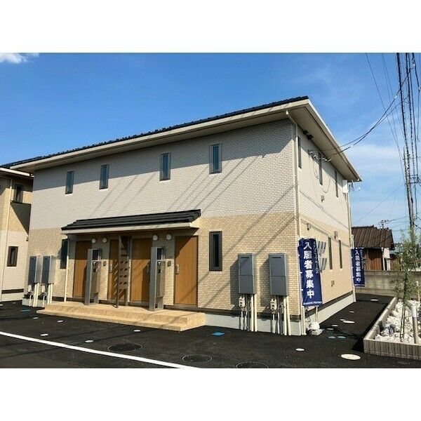 シャルールBの外観画像