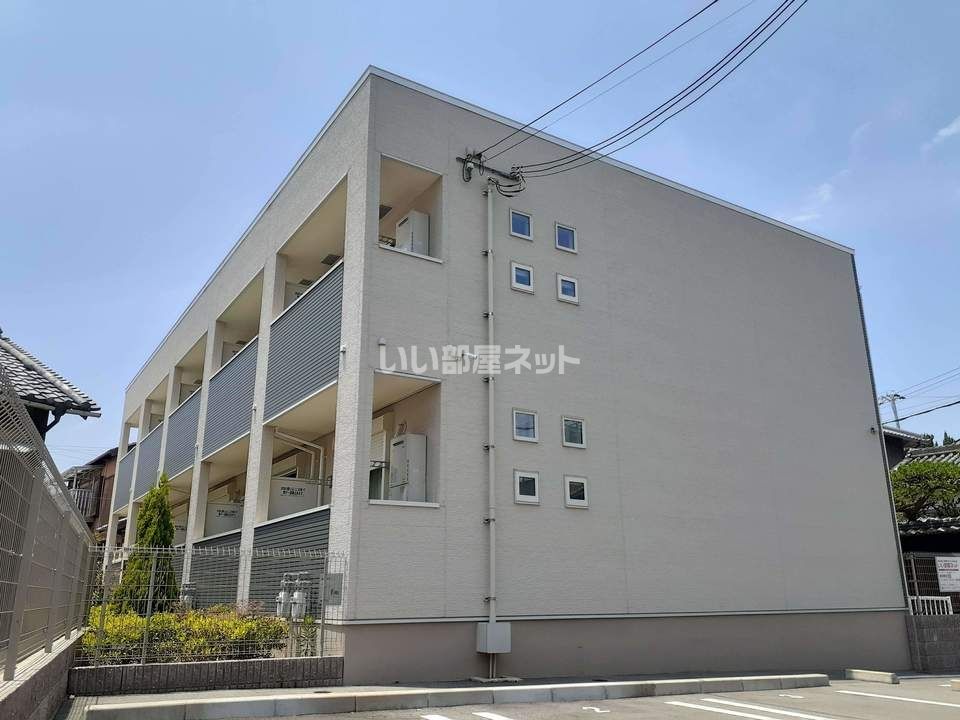 ウエストリヴァー春日町Ⅱの外観画像