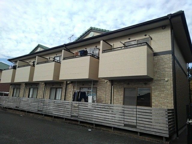 グランシャリオ弐番館の外観画像