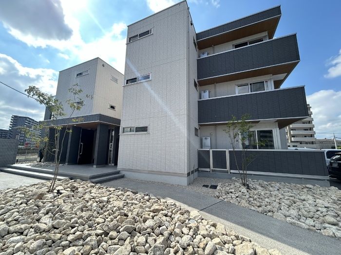ルミナス空港東の外観画像
