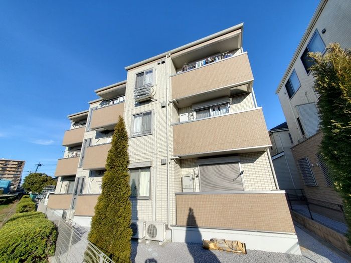 OTT's大宮の外観画像