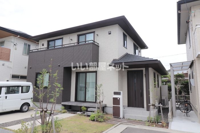 北常三島町3丁目戸建の外観画像