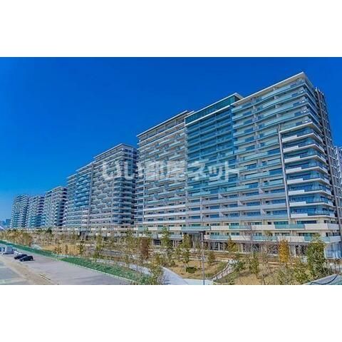 晴海フラッグ SUNVILLAGE B棟の外観画像