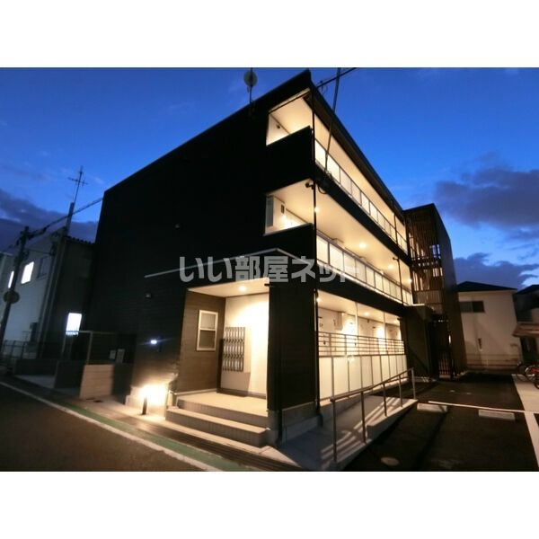 リブリ・芦原通の外観画像