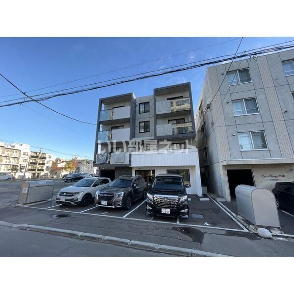 AORIO円山裏参道の外観画像