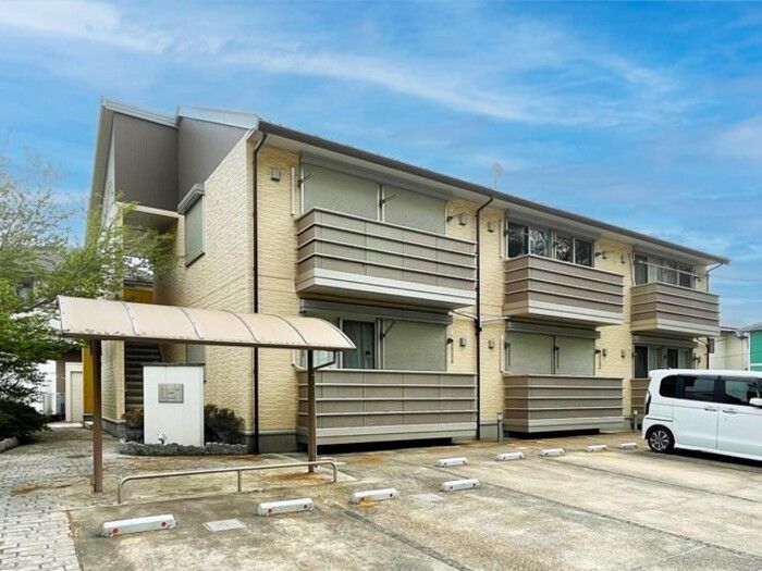 グリーンコート貝塚3号館の外観画像