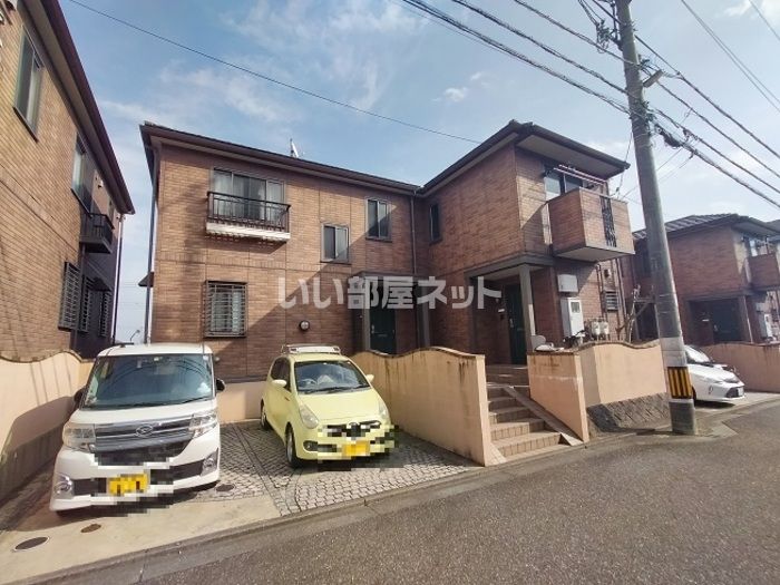 ヴェル・ドミール B棟の外観画像