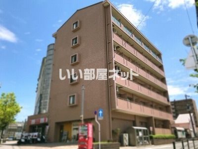 ドゥジェームならの外観画像