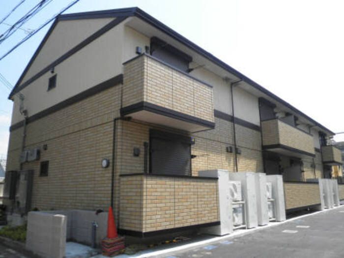 アン アミの外観画像