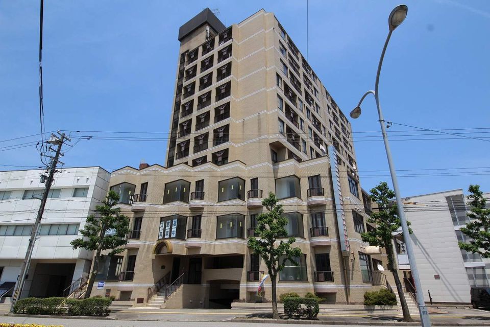 Agrost Tower富山駅前の外観画像