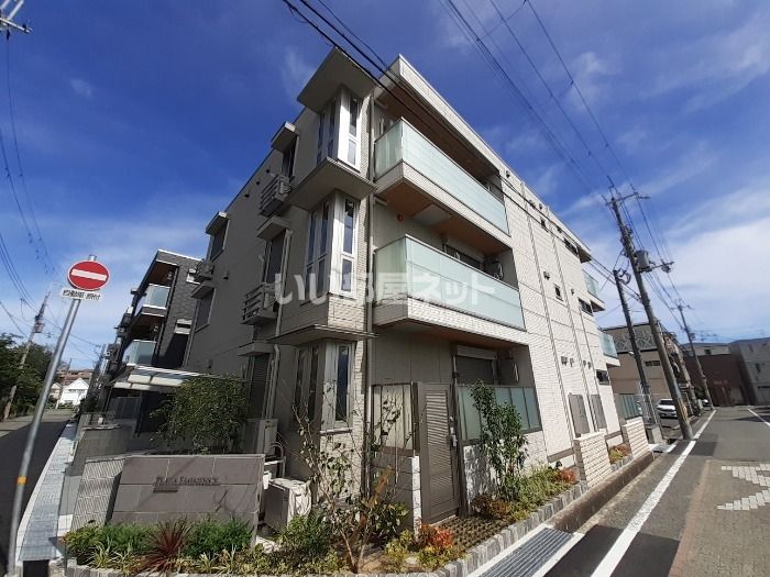 プラザ エミネンスの外観画像