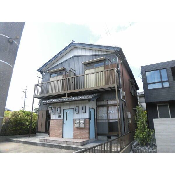 ハイツ西條の外観画像