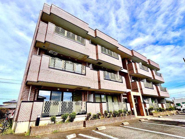 クレストの外観画像