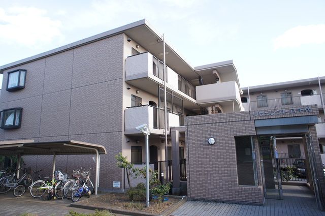 リヴェレント八千代の外観画像