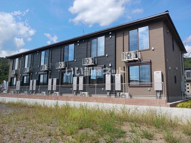 エテルノ・フェリーチェの外観画像