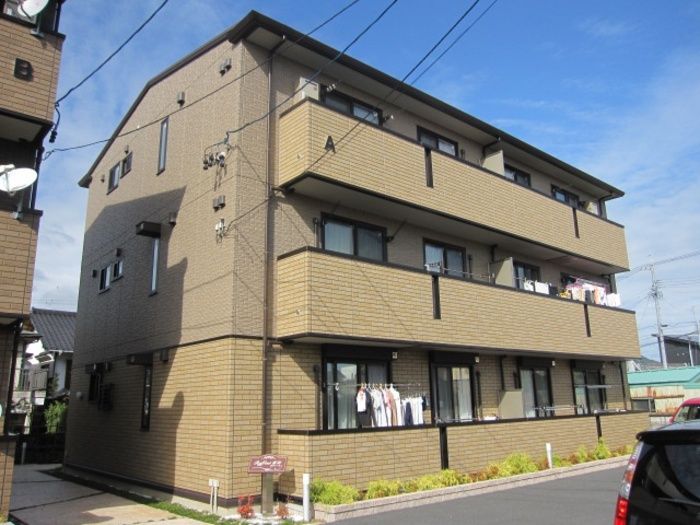 ラ・フィーネ東田 A棟の外観画像