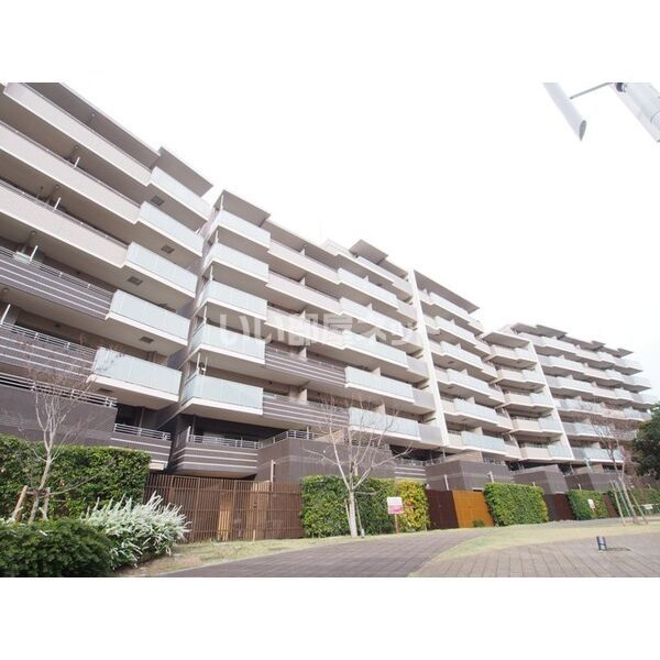 グランロジュマン豊中少路B棟の外観画像