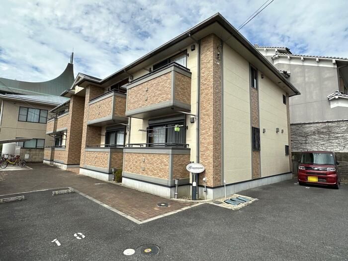 グラシューズの外観画像