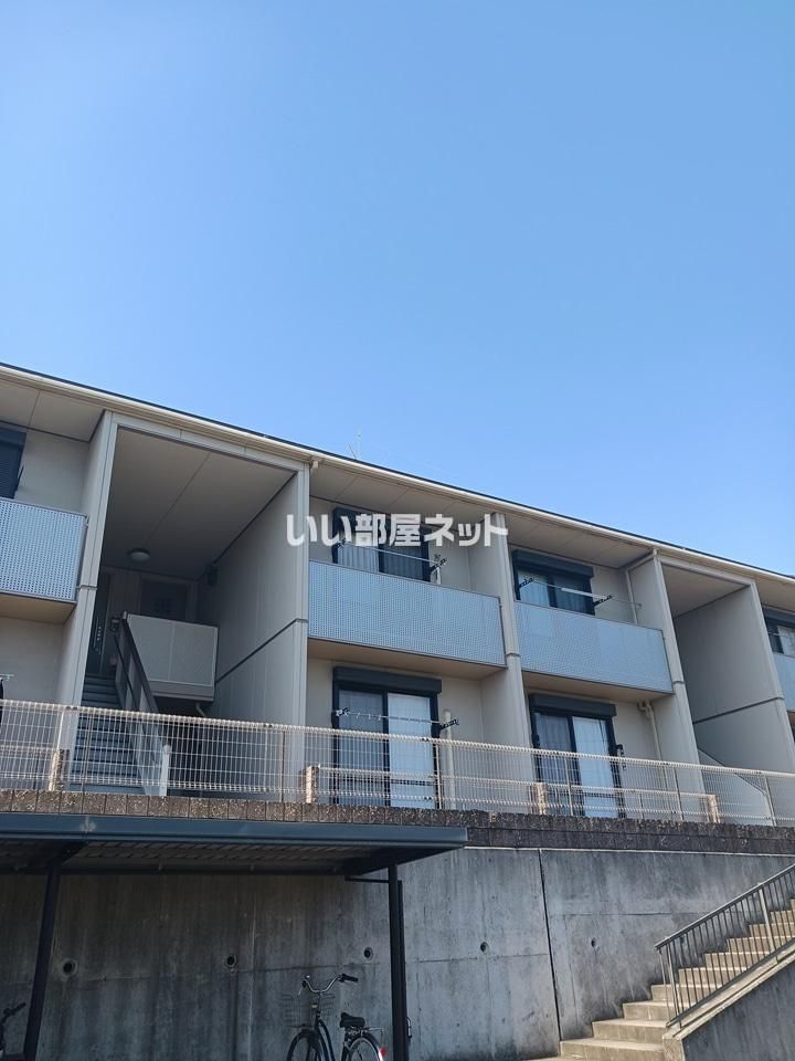 フレーズ上の山の外観画像