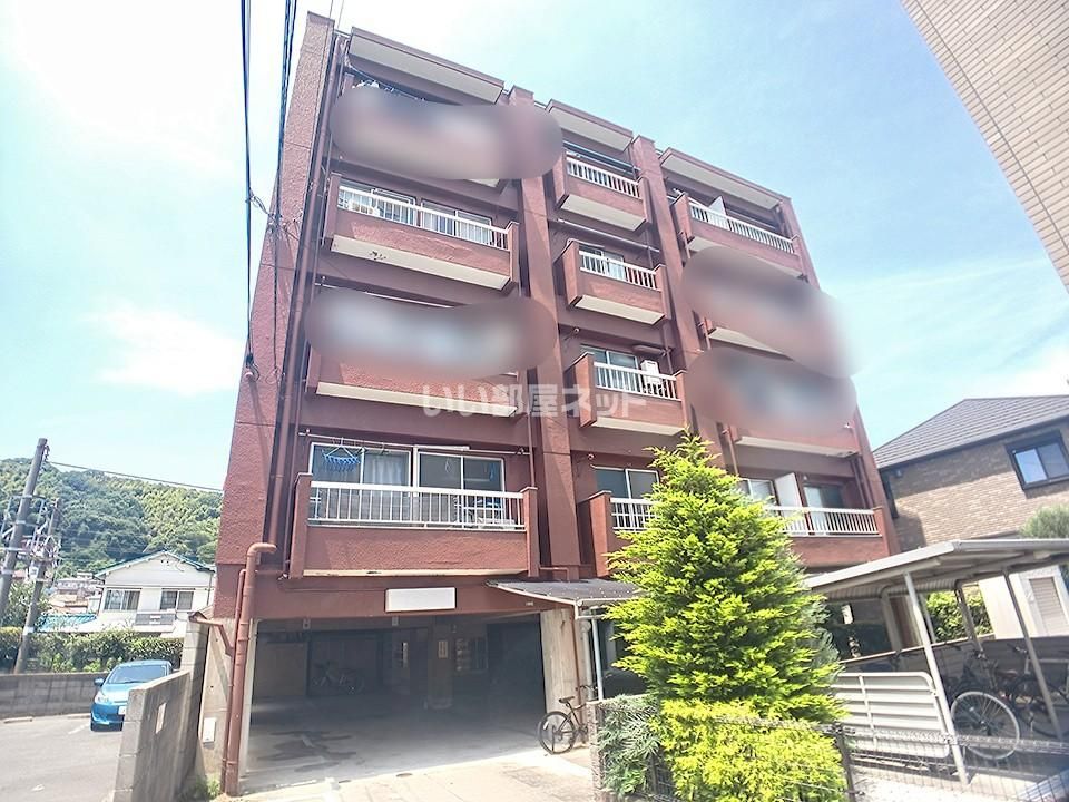 鷹の羽マンションの外観画像