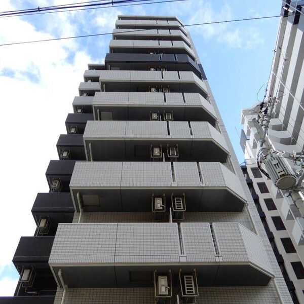 パウゼドーム前の外観画像