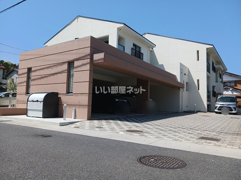 ロイヤルコートの外観画像