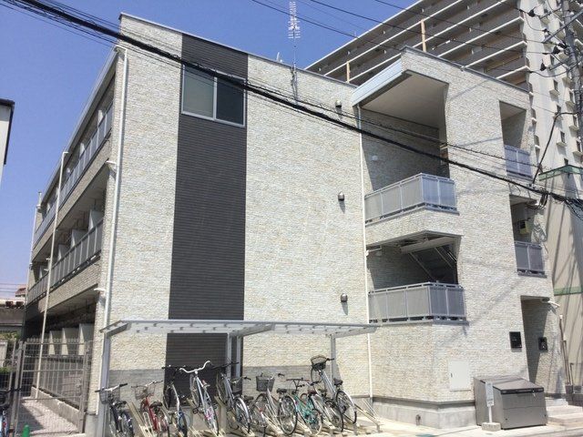 リブリ・アルカサルの外観画像
