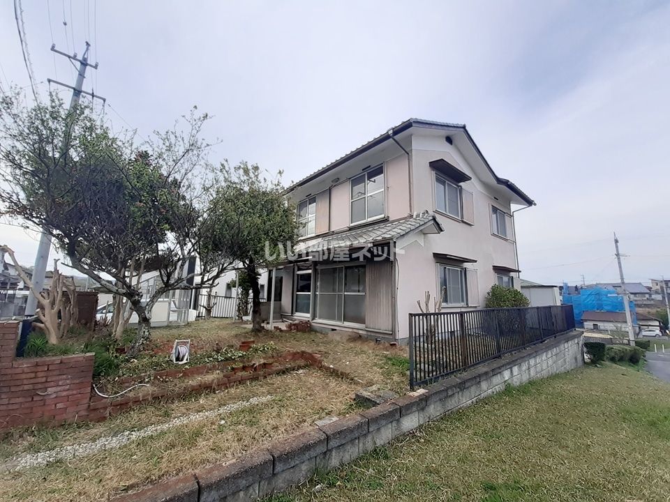 名張富貴ヶ丘4番町戸建ての外観画像