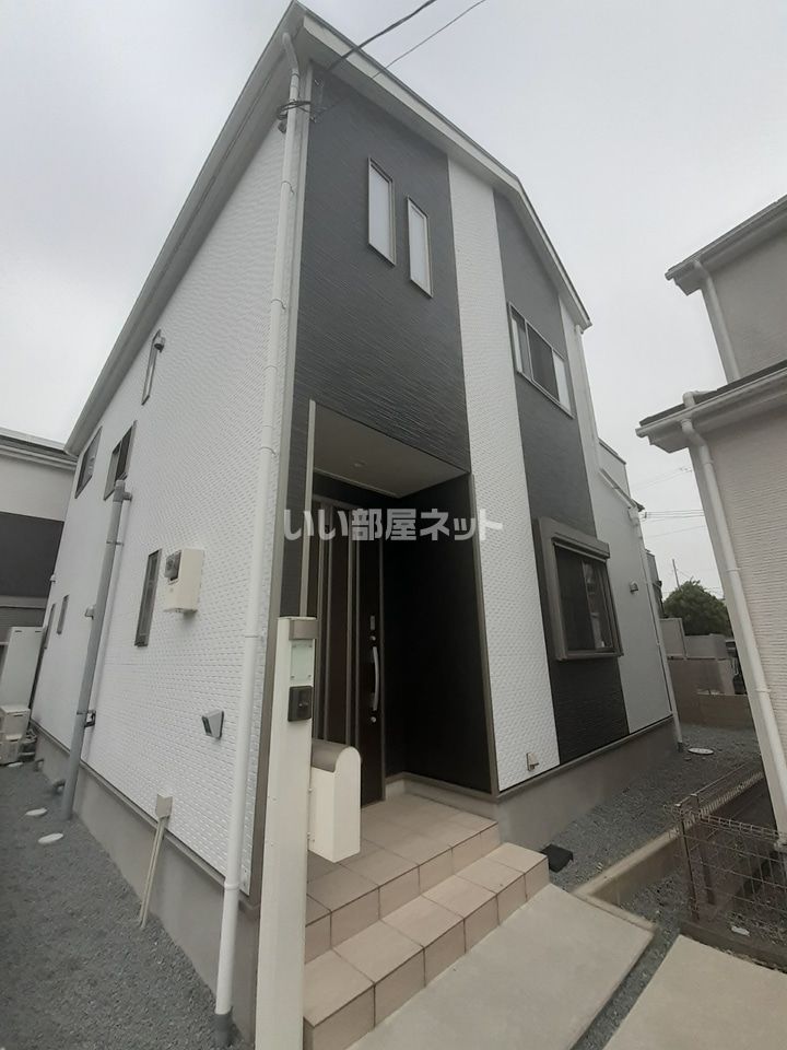 小野市本町1丁目貸家の外観画像