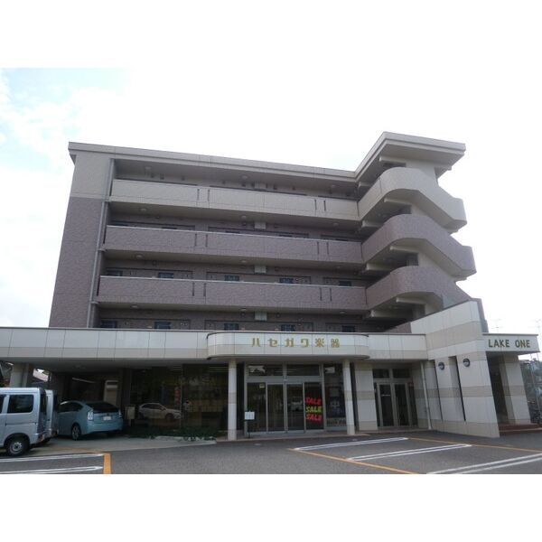 レイクワン(小牧店)の外観画像