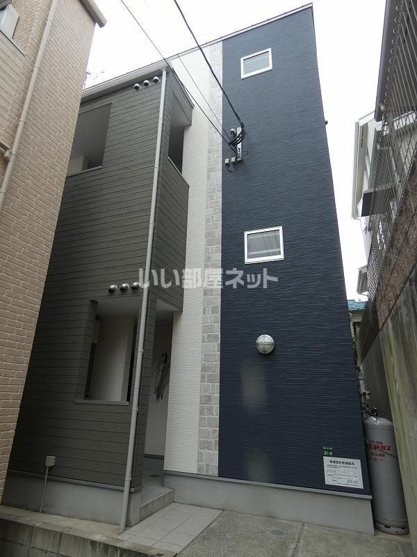 PROGRESS 九産大前の外観画像