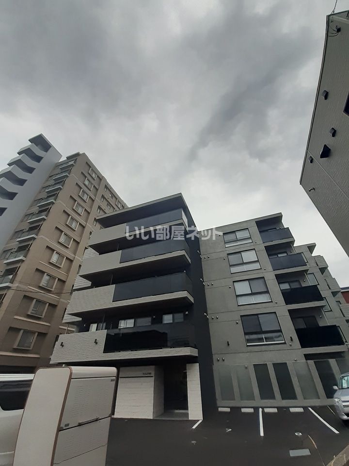 ウェルズ平岸の外観画像