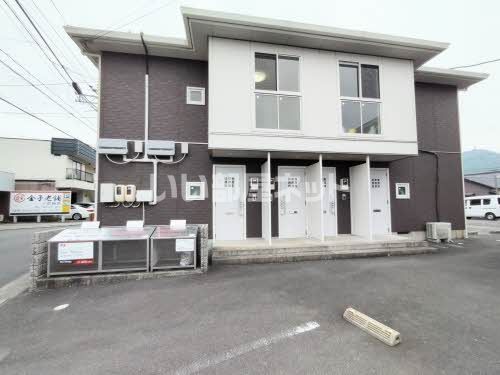 エイトクローバー B棟の外観画像