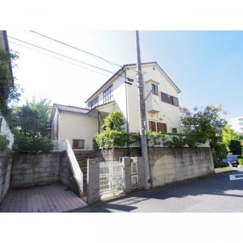 菅北浦4丁目貸家Aの外観画像