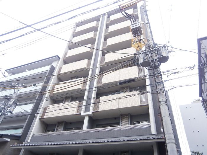 リヴァーク四条烏丸の外観画像