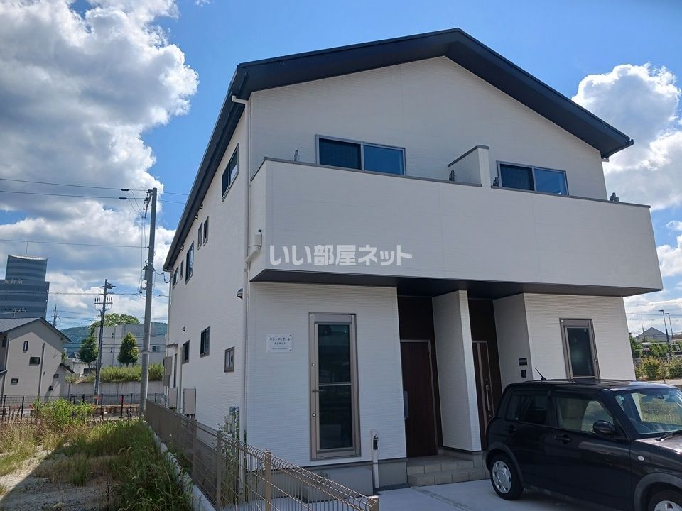 セントフィオーレ亀岡駅北Ⅱの外観画像