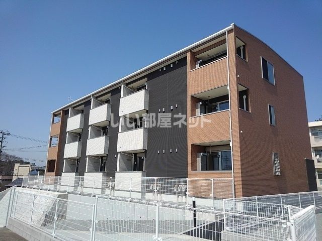 フィオ・コリーヌの外観画像