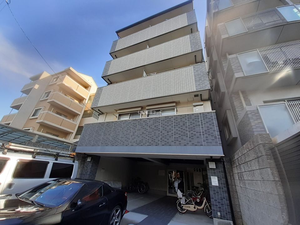 カルティエ・ラタン深草の外観画像