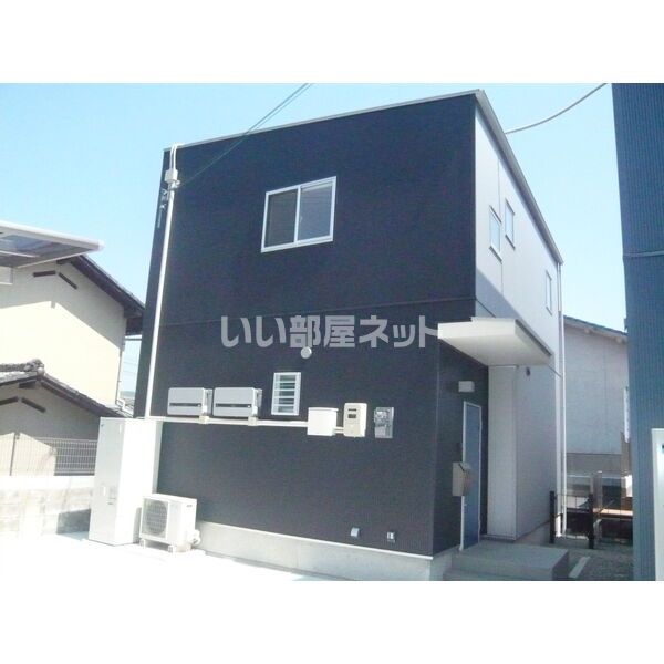 Y‘s CUBEの外観画像