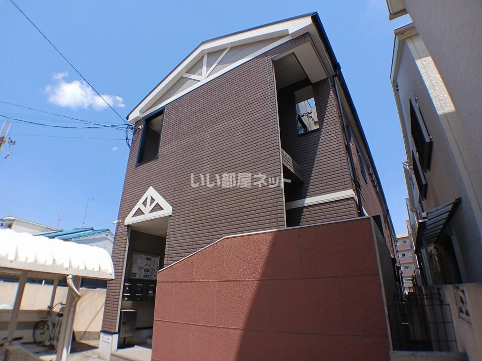 アルバ・フローレスタの外観画像